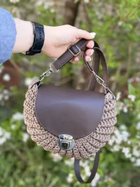 Сумка вязаная полукруглая мятная