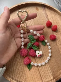 Брелок с матрешкой из полимерной глины