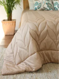 BEIGE/Беж, покрывало на кровать стеганое из сатинового хлопка, цвет бежевый