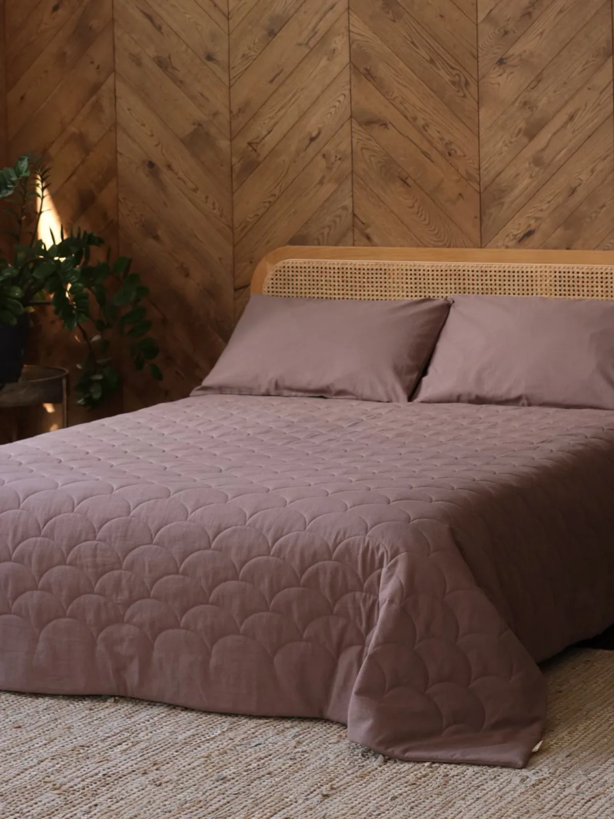 LINEN GRAPE/Линен Грейп, покрывало льняное, цвет бордовый