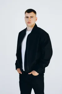 Бомбер