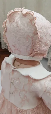Платье крестильное кружевное с чепчиком.
