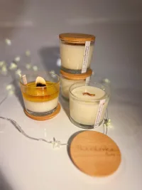 Ароматическая свеча с буковой крышкой, 100 мл